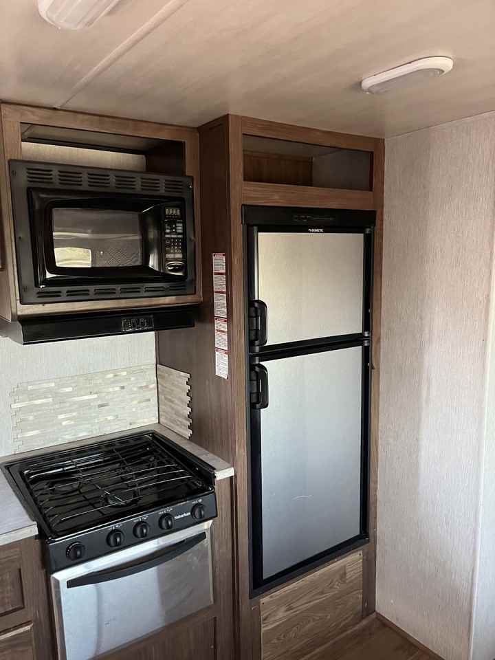 Horseshoe RV 9410 TX - Photo 5 of 10