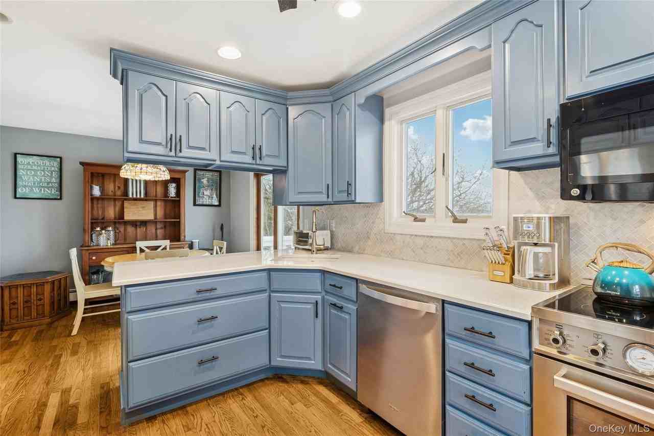 23 Franklin Dr - Photo 7 of 15