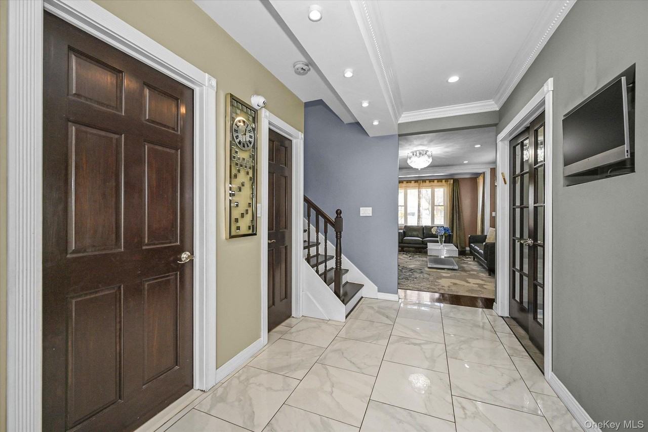 8516 Abingdon Rd - Photo 2 of 22