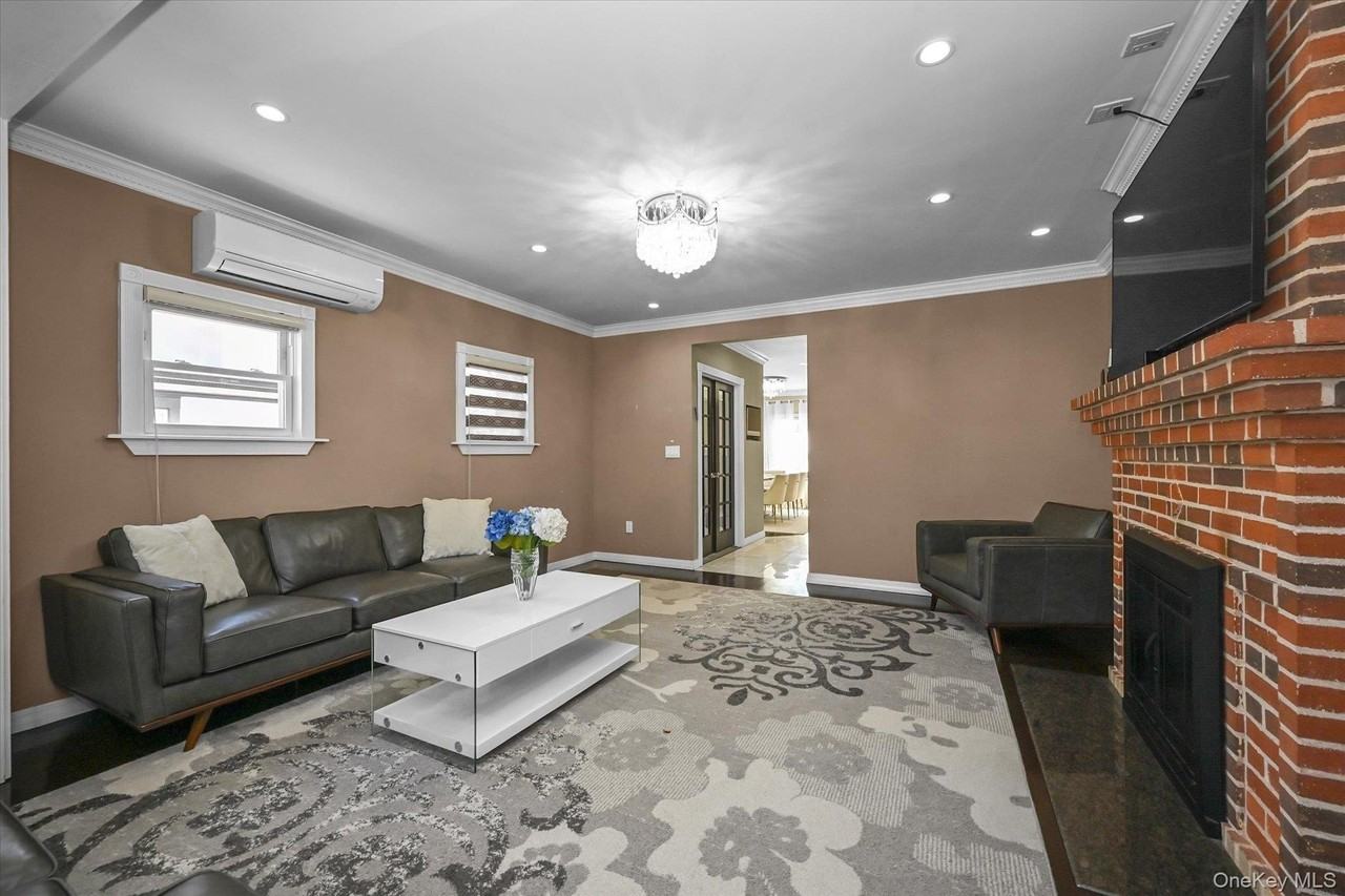 8516 Abingdon Rd - Photo 3 of 22