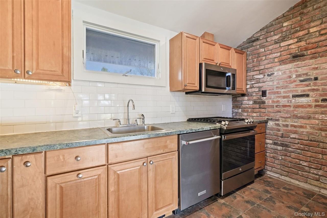 12B Flintlock Ridge Rd - Photo 6 of 19