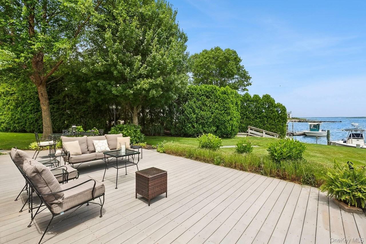 315 Old Salt Rd - Photo 3 of 22