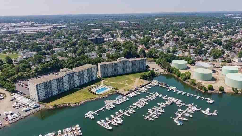 200 Cove Way Unit 720 - Photo 2 of 10