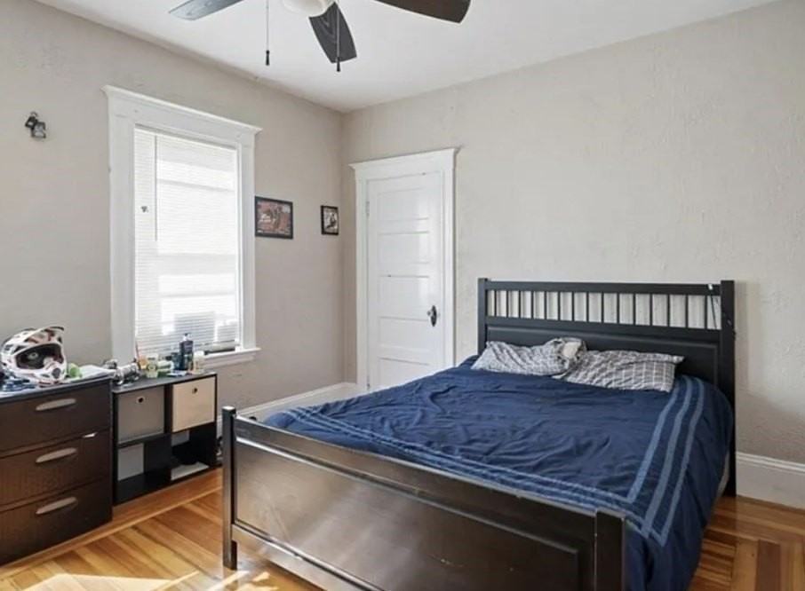 44 Greenleaf Ave Unit 2 - Photo 6 of 16