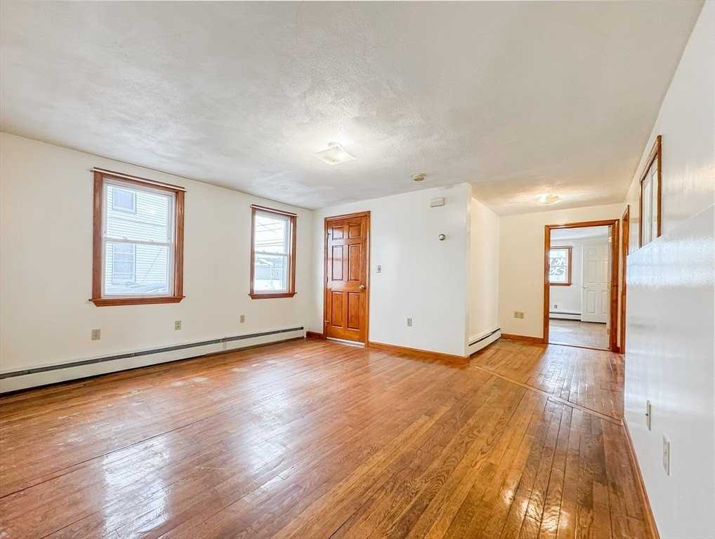 117 Central St Unit 1 - Photo 6 of 21