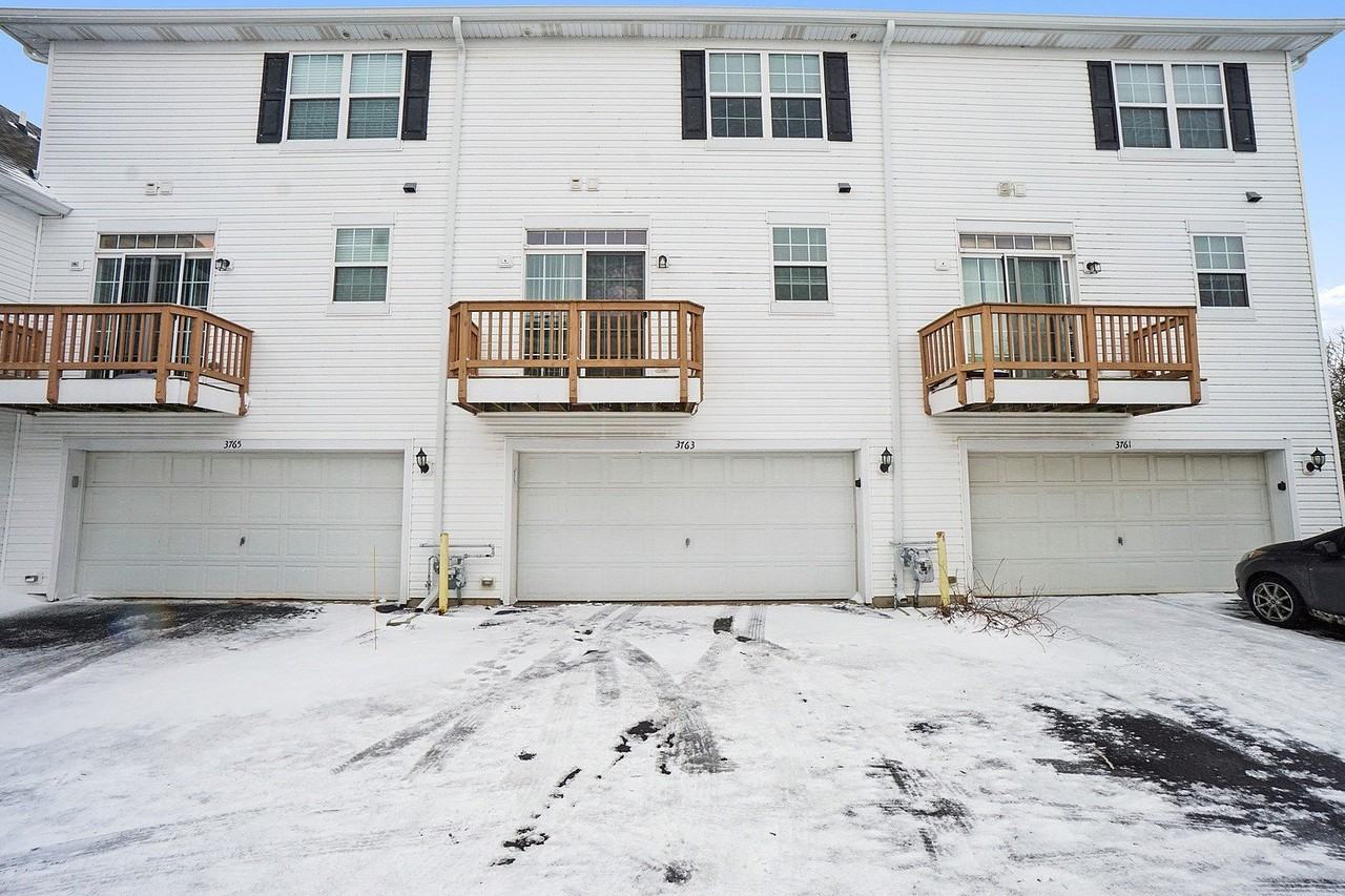 3763 Bailey Rd Unit 3763 - Photo 4 of 21