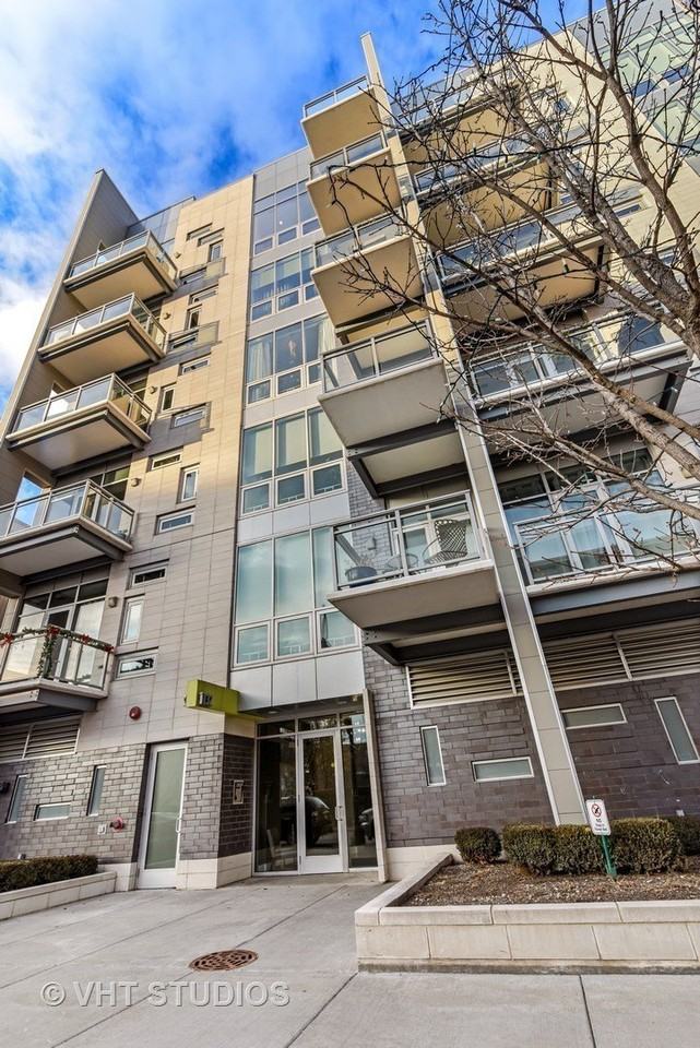 1132 W Adams St Unit Phe