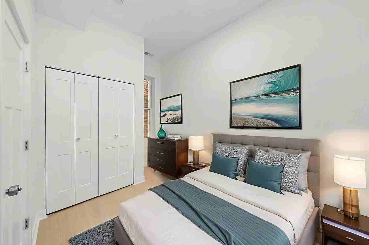 3037 W Lexington St Unit 1 - Photo 4 of 16