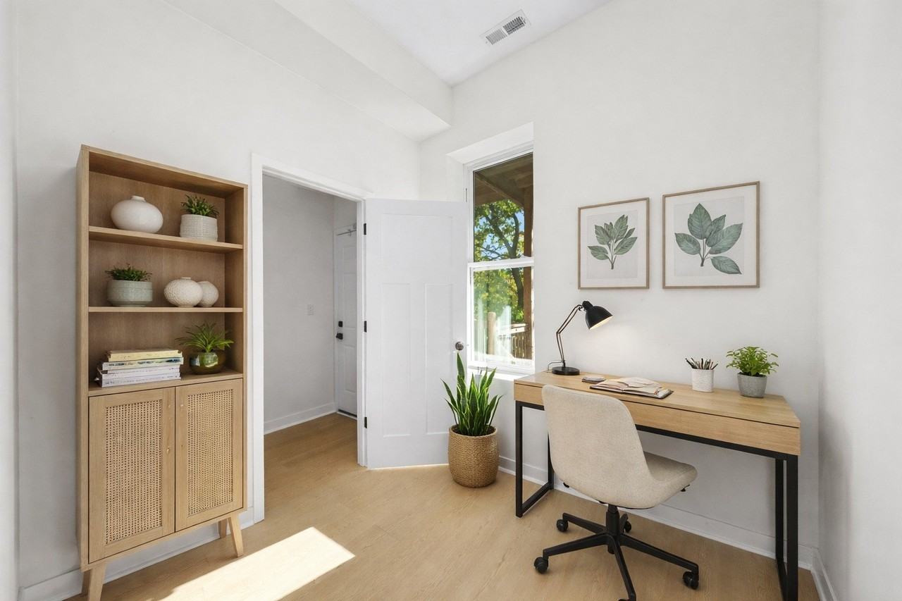 3037 W Lexington St Unit 1 - Photo 5 of 16