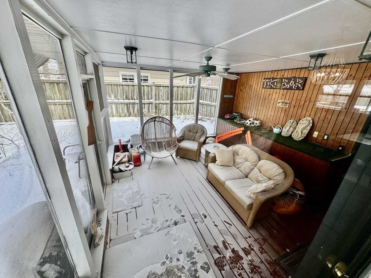 325 Kishwaukee Dr - Photo 6 of 20