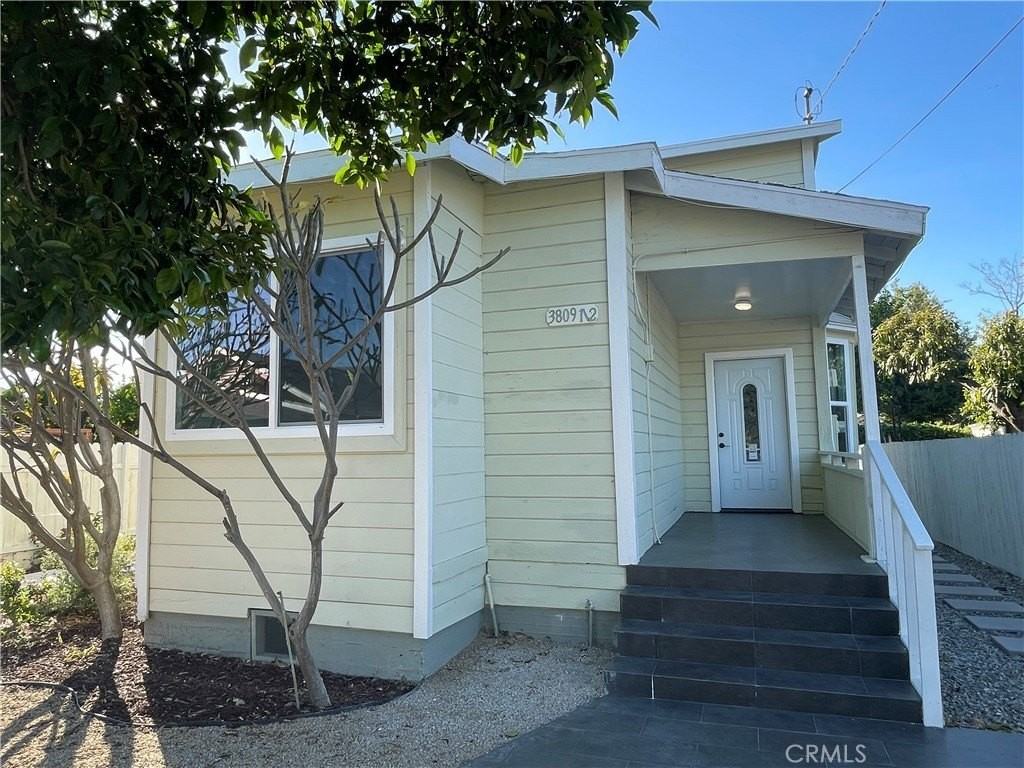 3809 Pine Ave - Photo 3 of 20