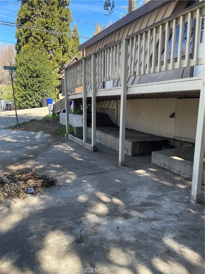 29392 Lakeview Dr - Photo 3 of 37