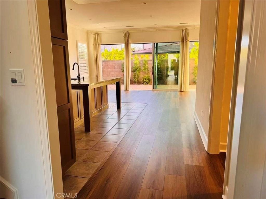 59 Belfast - Photo 4 of 20