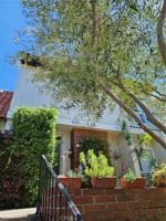 featured image of 401 Vista Roma