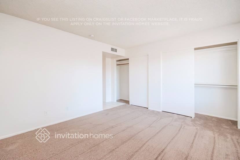 3607 W Kings Ave - Photo 5 of 10