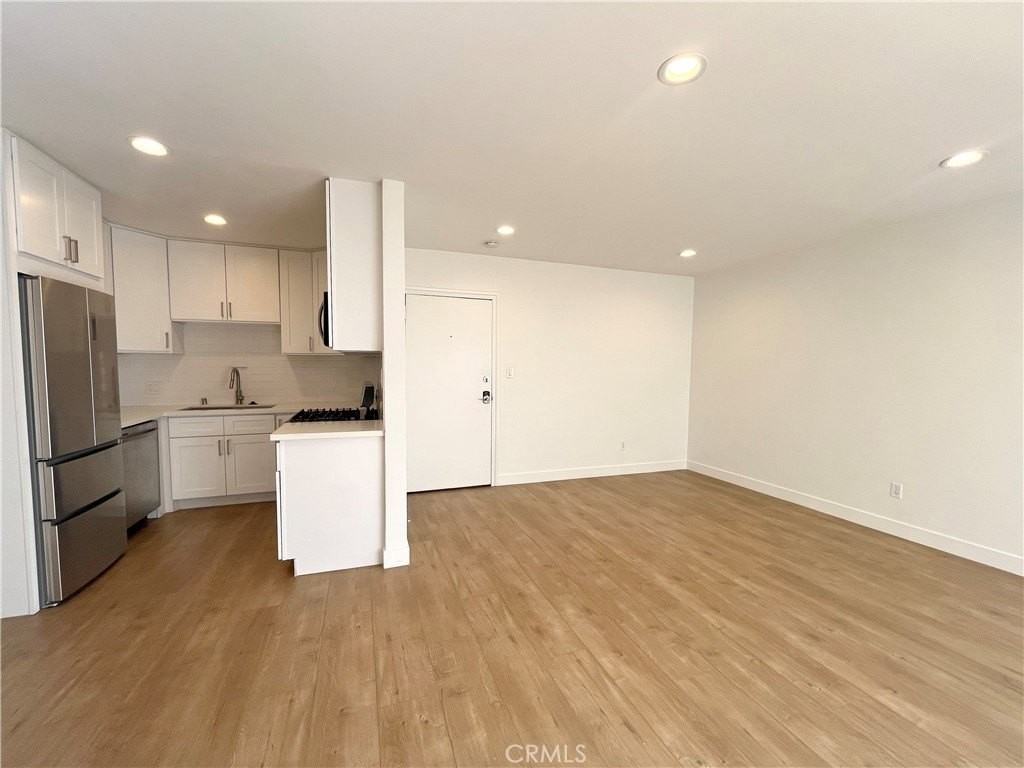 8308 Clinton St #3 - Photo 5 of 11