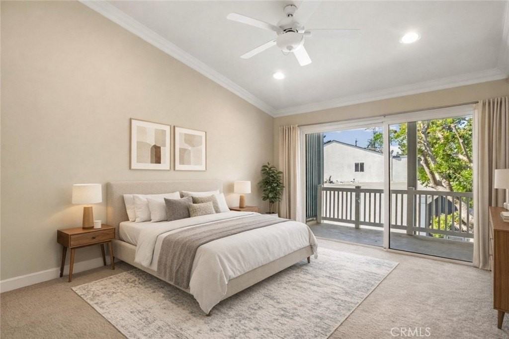 4425 W Sarah St - Photo 4 of 22