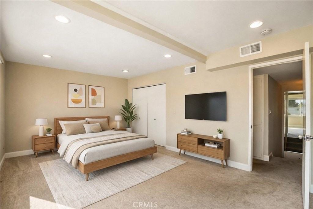 4425 W Sarah St - Photo 7 of 22