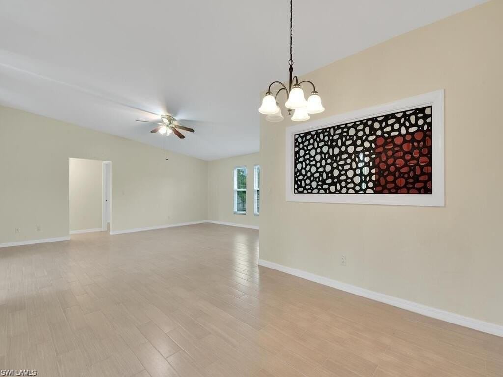 260 12th St Se - Photo 5 of 29