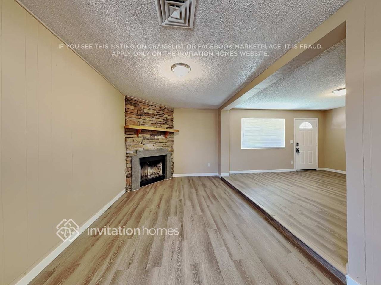 4422 W Sanna St - Photo 3 of 18