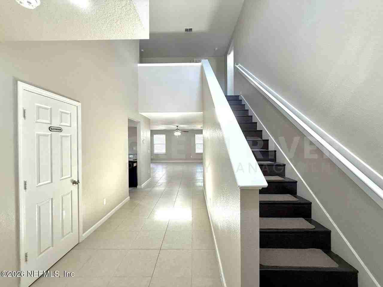 8704 Lake George Cir W - Photo 6 of 46