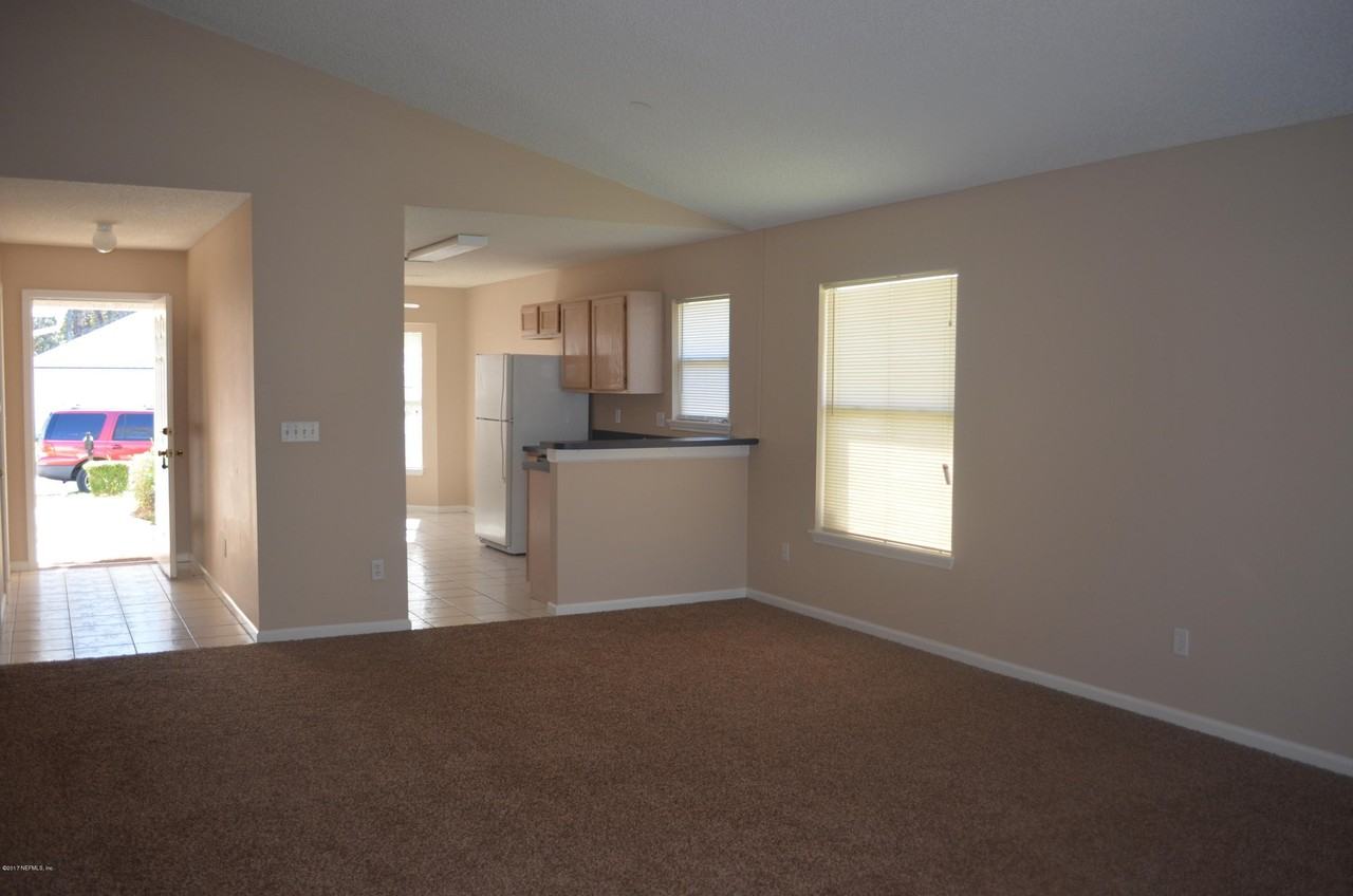 4304 Hanging Moss Dr - Photo 3 of 11