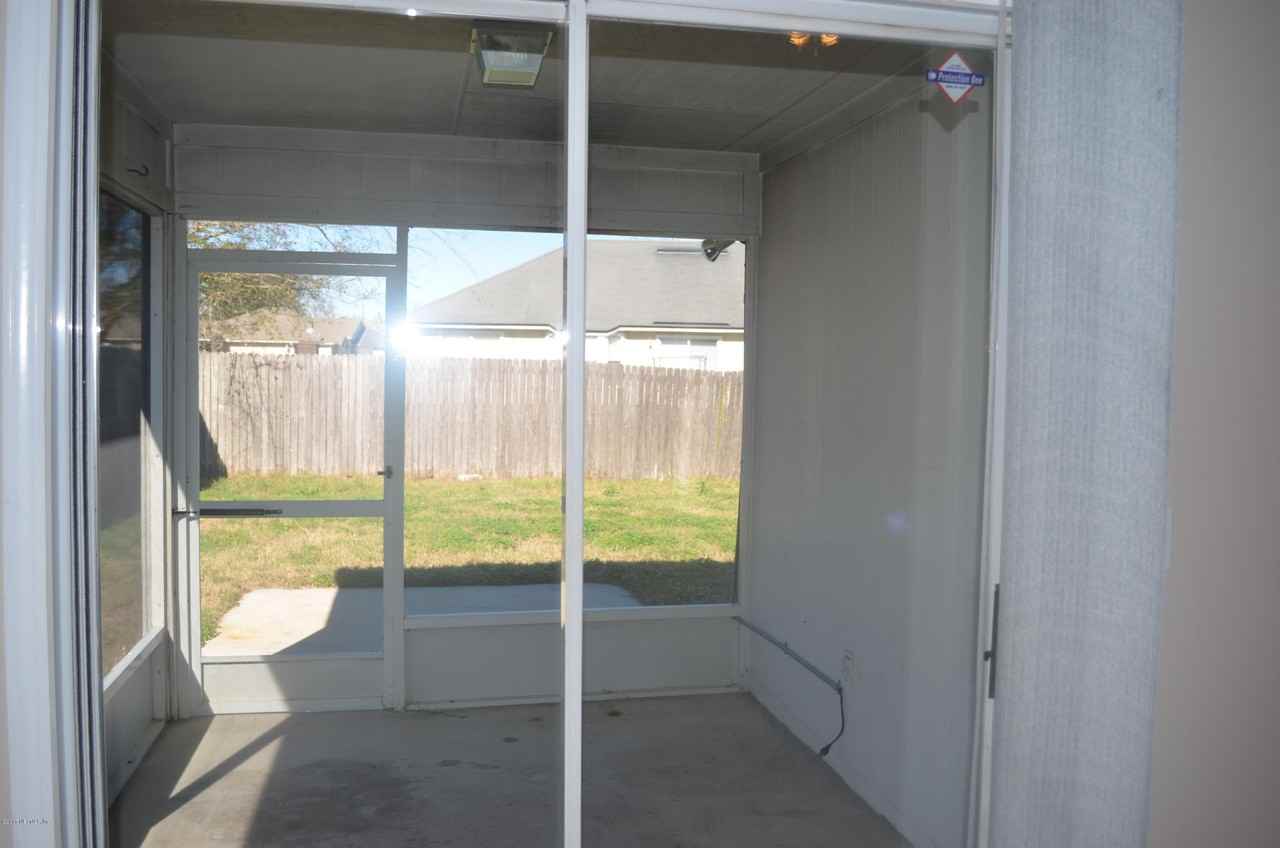 4304 Hanging Moss Dr - Photo 4 of 11