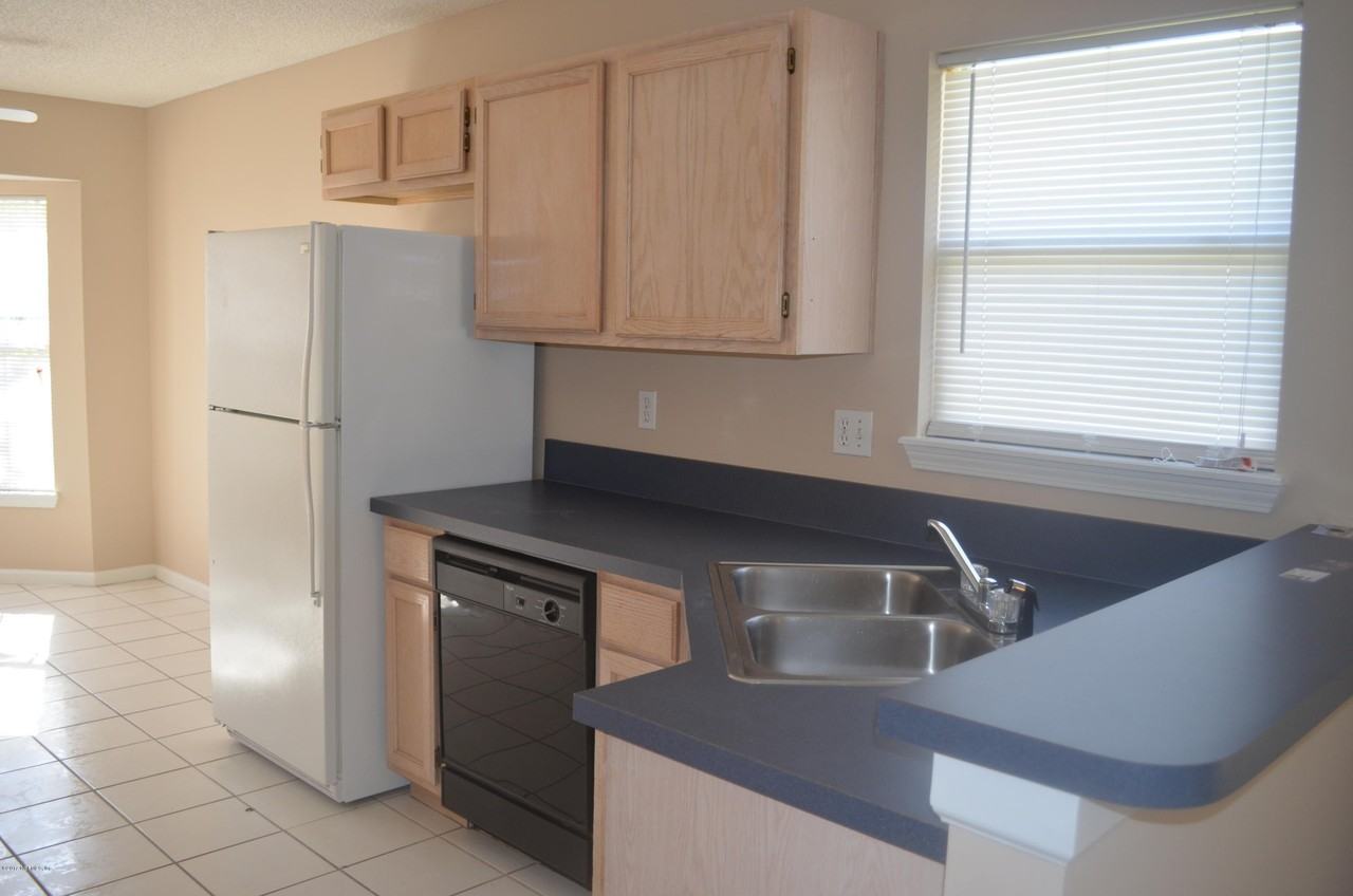 4304 Hanging Moss Dr - Photo 6 of 11