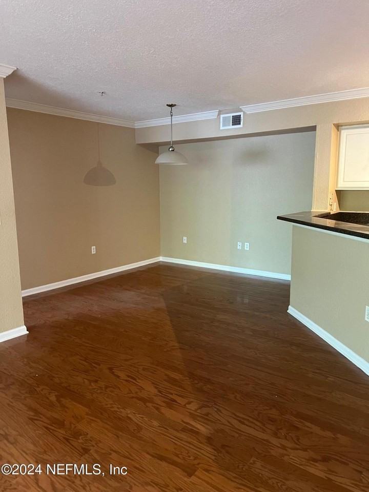 505 Boardwalk Dr Unit 216 - Photo 7 of 10