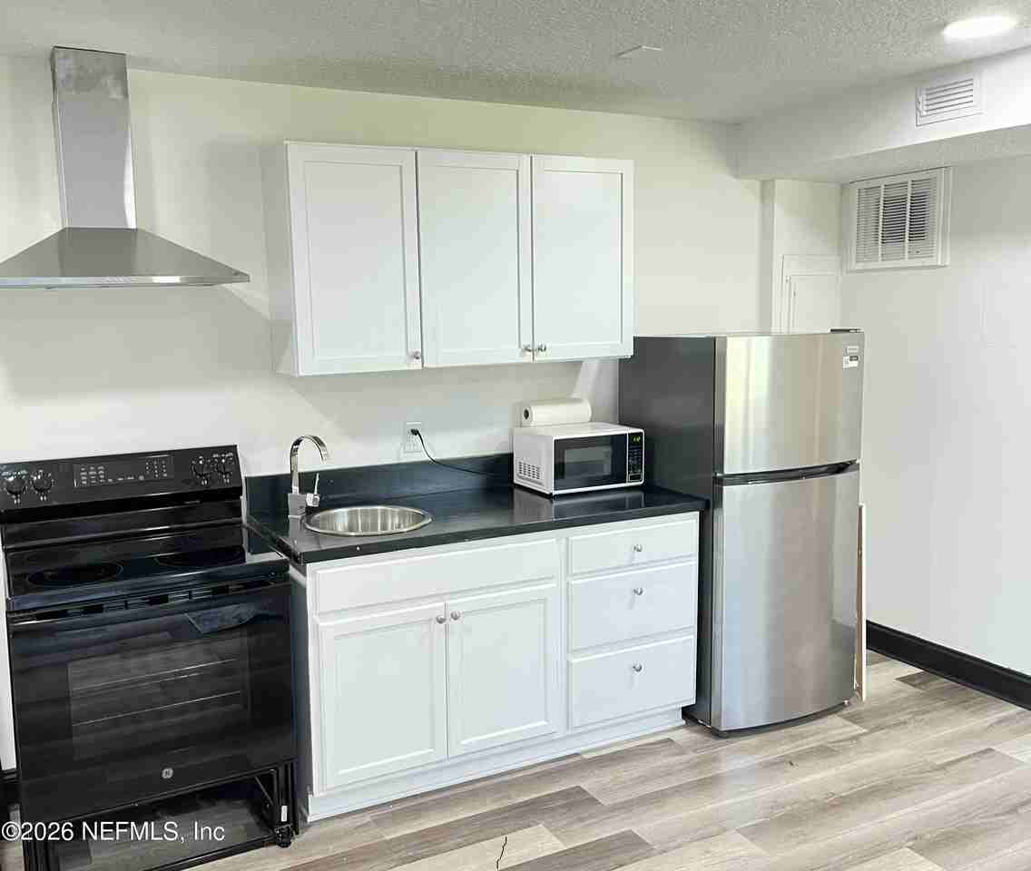 6126 Atlantic Blvd - Photo 2 of 4