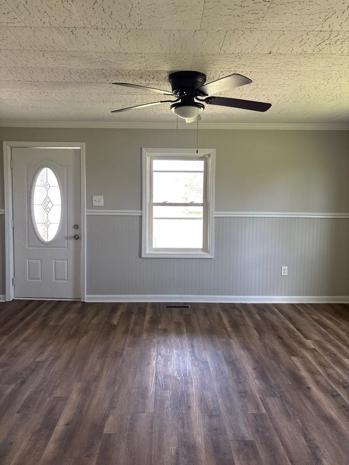 159 Ervin Ln #A - Photo 2 of 21