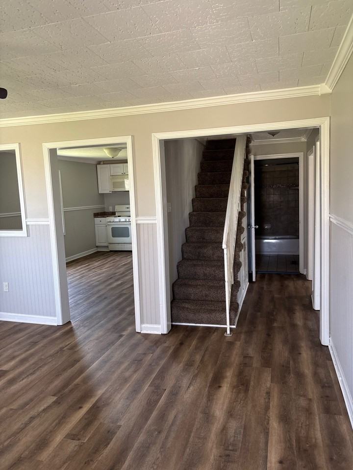 159 Ervin Ln #A - Photo 5 of 21