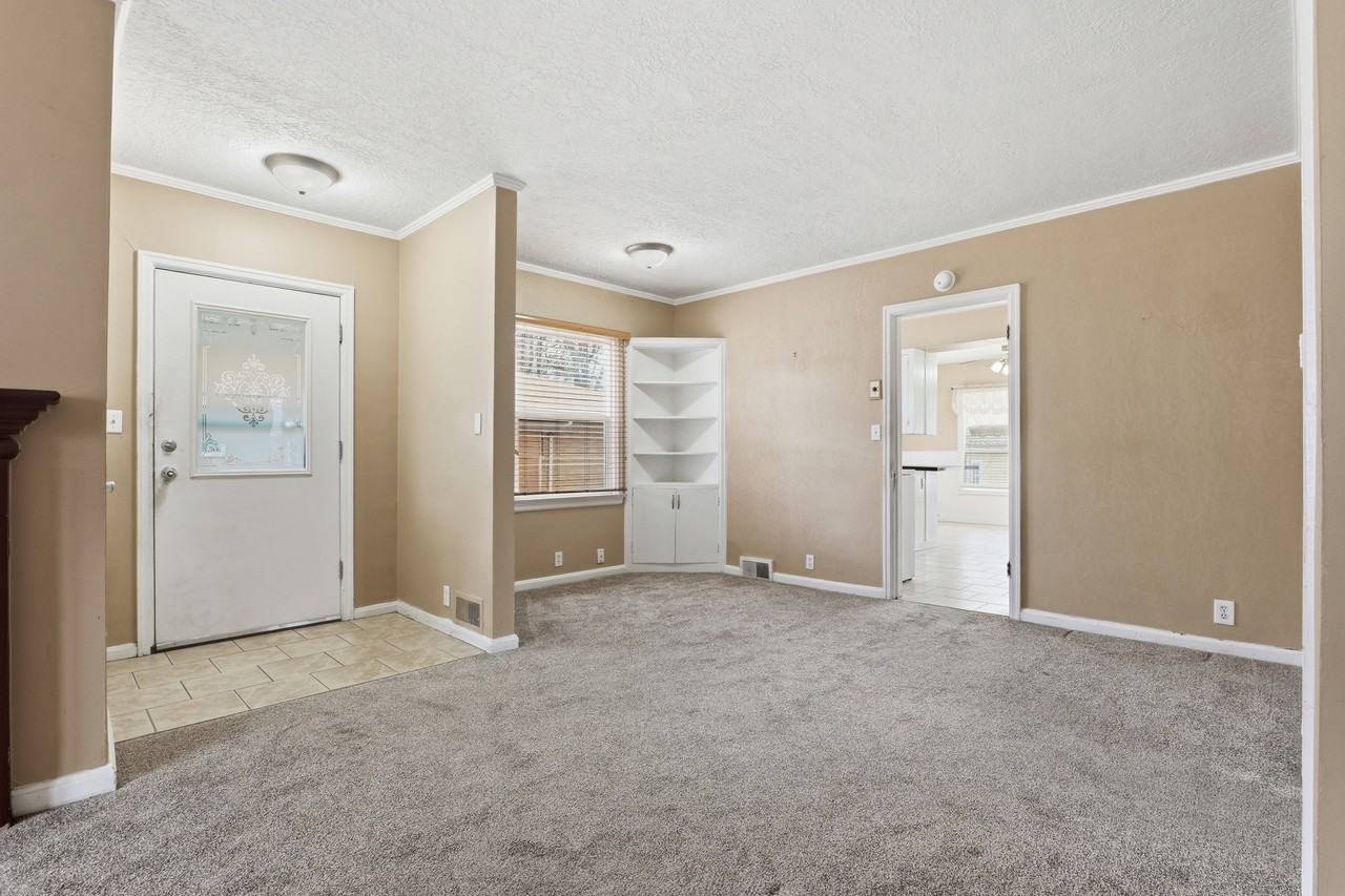 2927 Brinker Ave #1 - Photo 3 of 20