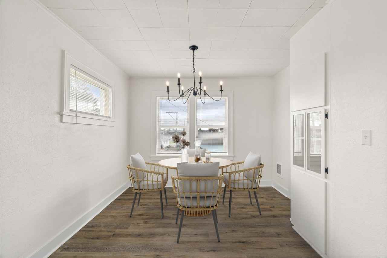 109 S Park St #4 - Photo 3 of 13