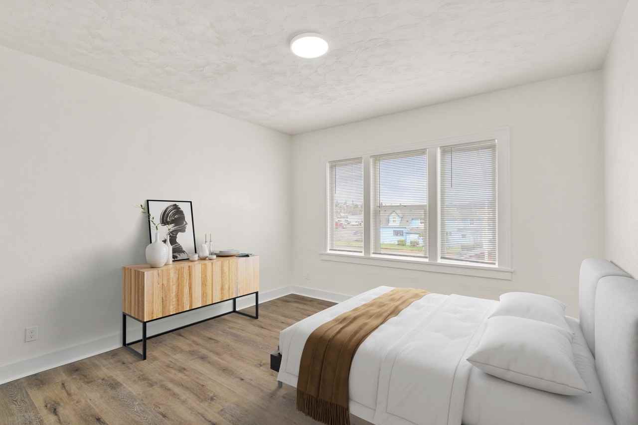 109 S Park St #4 - Photo 6 of 13