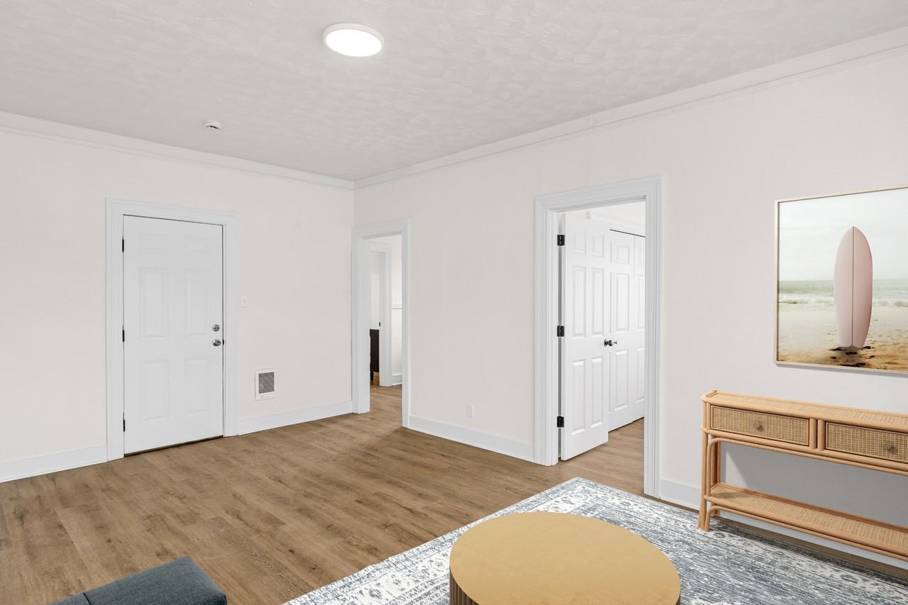 109 S Park St #2 - Photo 2 of 15