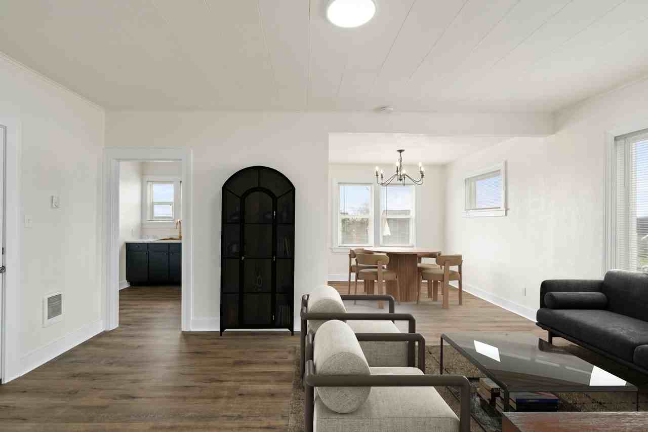 109 S Park St #3 - Photo 3 of 13