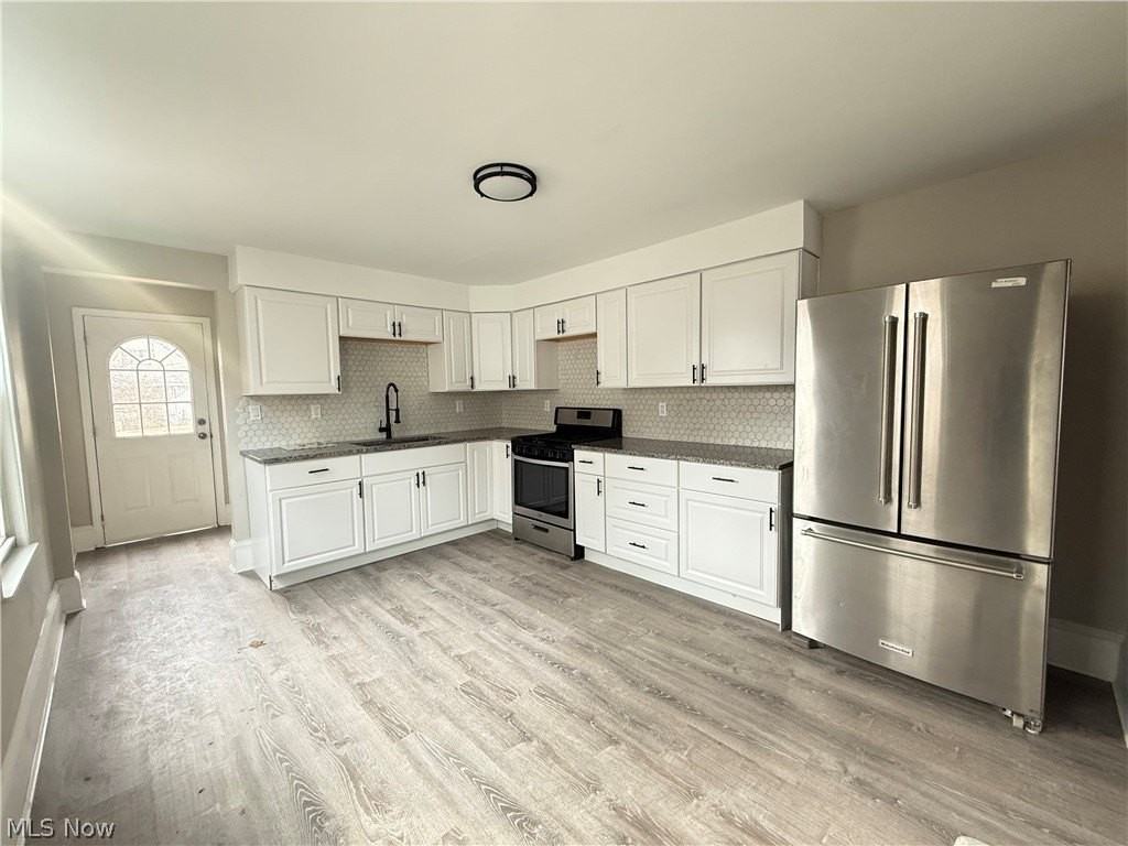 3876 W 17th St - Photo 3 of 10