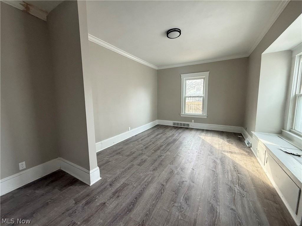 3876 W 17th St - Photo 4 of 10