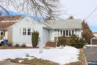 118 Hobart Ave - Photo 1 of 1