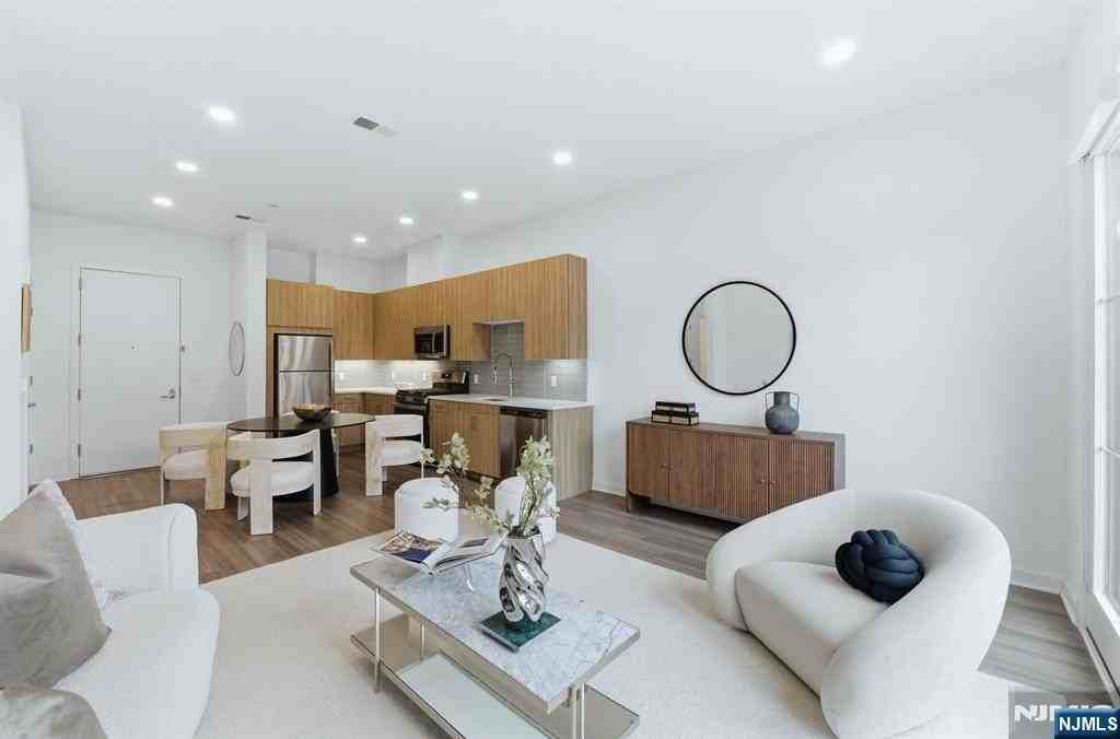 37 Orange Rd - Photo 5 of 16