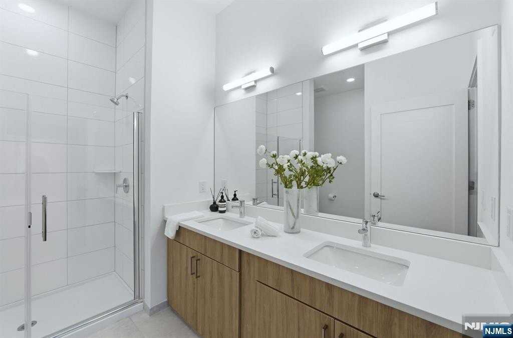 37 Orange Rd - Photo 7 of 16