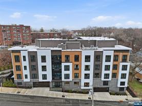 1435 10th St - Photo 1 of 1