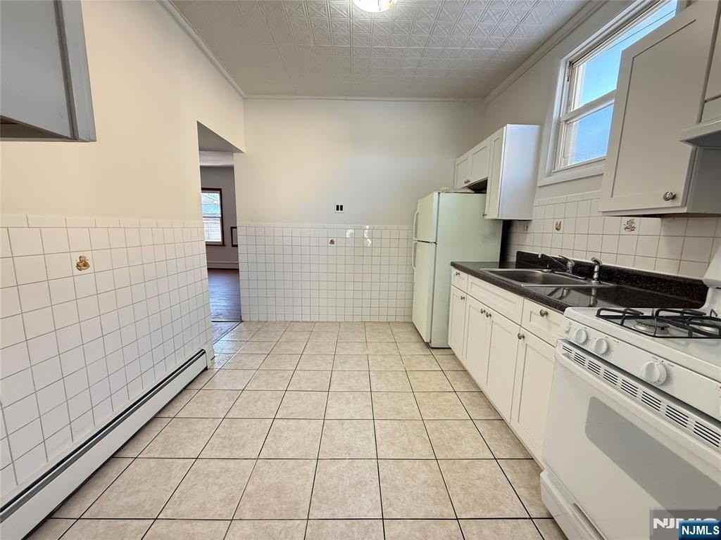 102 Union St Apt 2a - Photo 4 of 11