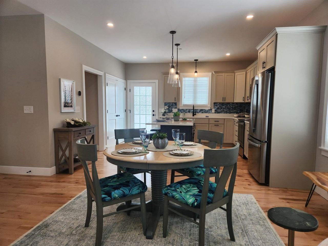 57 Evergreen Dr - Photo 4 of 22