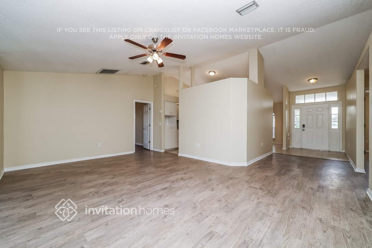 8008 55th St E - Photo 4 of 17