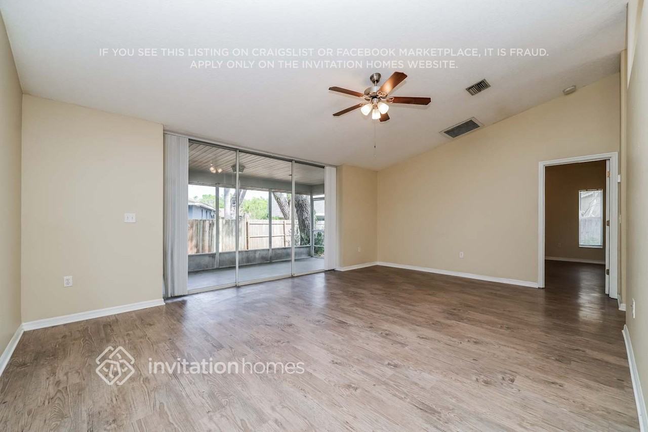 8008 55th St E - Photo 5 of 17