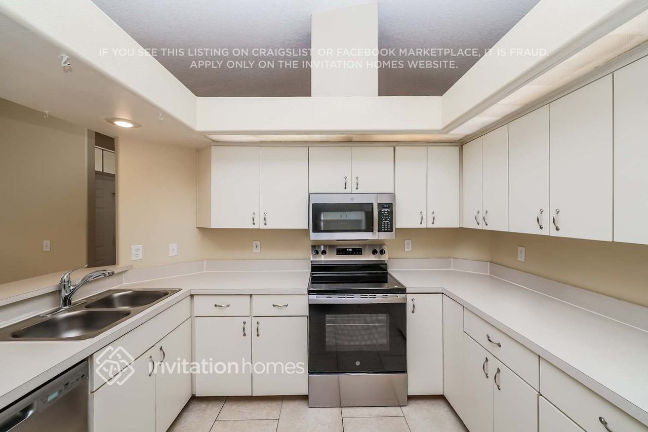 8008 55th St E - Photo 7 of 17