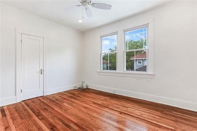 5702 Willow St - Photo 7 of 12