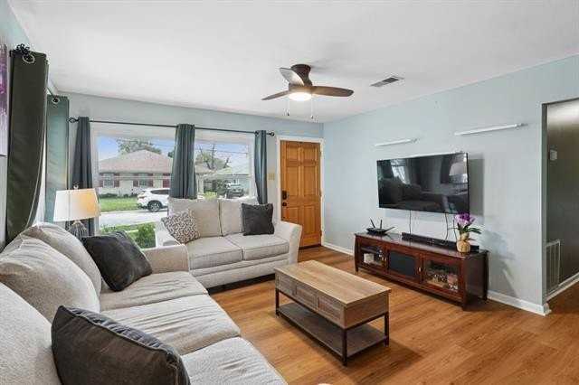 1108 Cardinal Ave - Photo 4 of 26